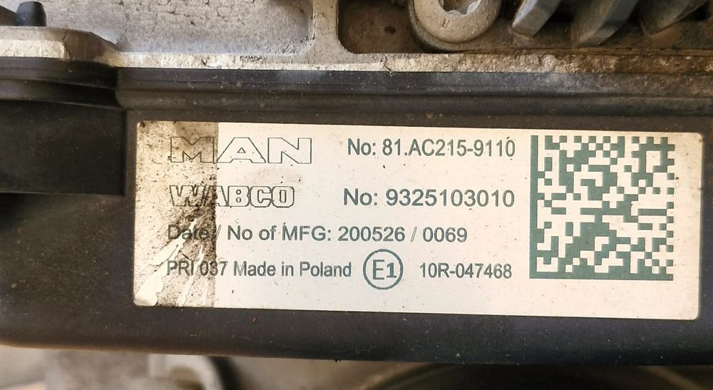 MAN TG3 TGX APS OSUSZACZ POWIETRZA 81.AC216-9110 - Air brake compressor for Truck: picture 2 MAN TG3 TGX APS OSUSZACZ POWIETRZA 81.AC216-9110 - Air brake compressor for Truck: picture 2