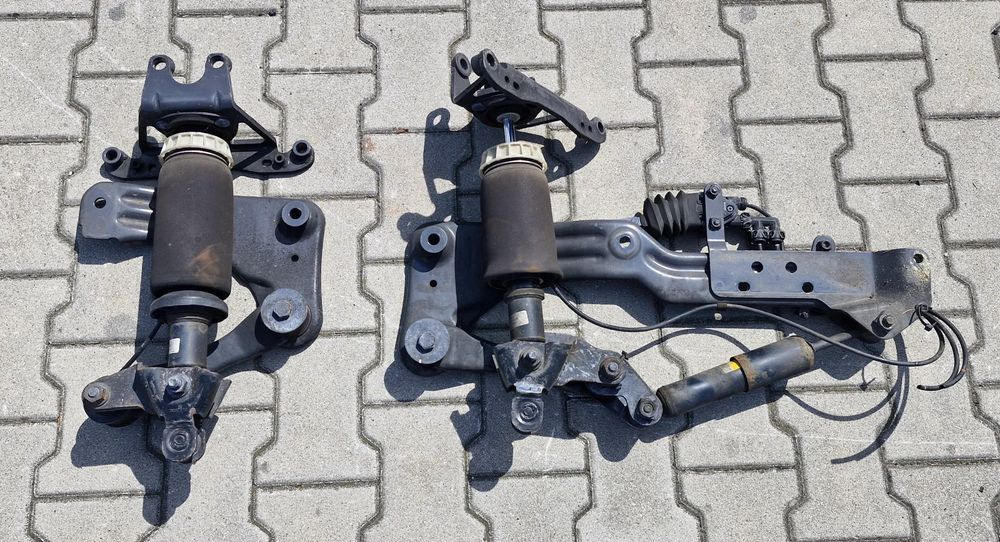 SCANIA P NGT ZAWIESZENIE KABINY TYŁ - Cab suspension: picture 1 SCANIA P NGT ZAWIESZENIE KABINY TYŁ - Cab suspension: picture 1
