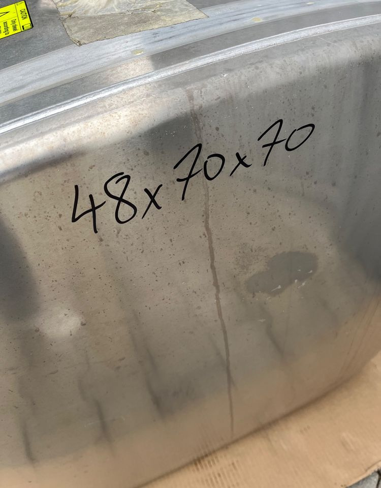 Zbiornik paliwa Scania R S 200L bak 1871187 jak NOWY - Fuel processing/ Fuel delivery for Truck: picture 5 Zbiornik paliwa Scania R S 200L bak 1871187 jak NOWY - Fuel processing/ Fuel delivery for Truck: picture 5