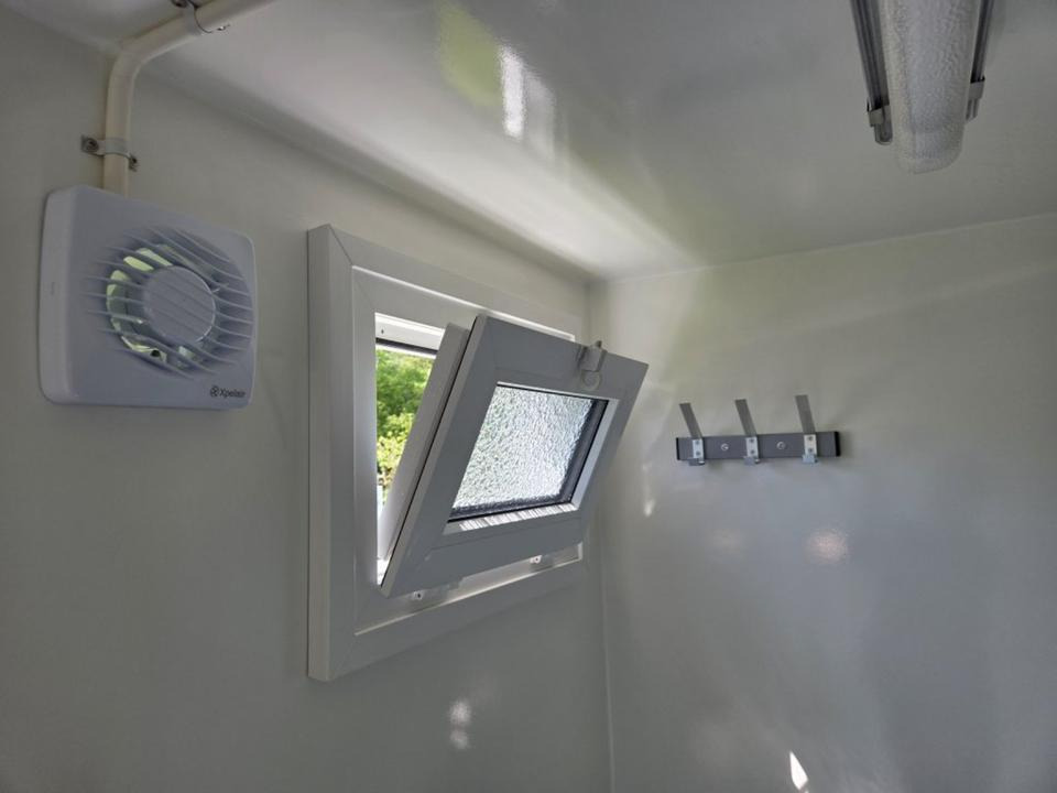 Badezimmerwagen Bad Anhänger Sanitär-Anhänger WC Dusche - Construction container, Trailer: picture 5 Badezimmerwagen Bad Anhänger Sanitär-Anhänger WC Dusche - Construction container, Trailer: picture 5