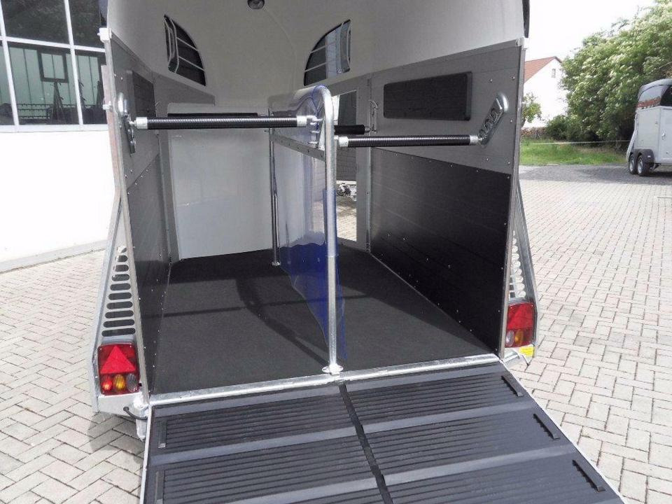 Horse trailer Böckmann Pferdeanhänger Champion R, Flügeltürkombi: picture 7