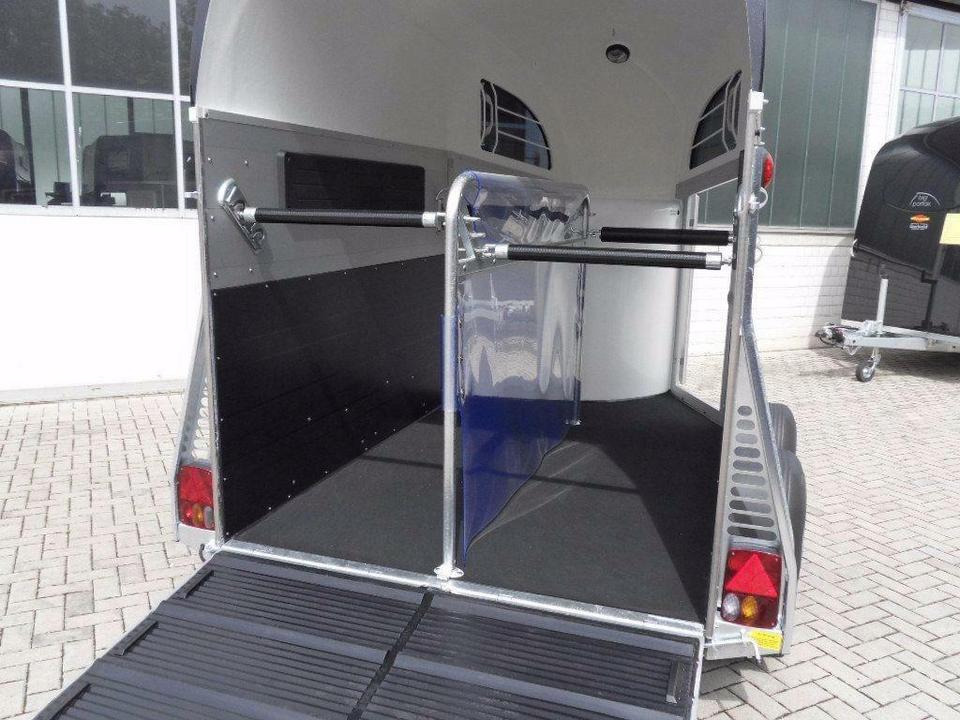 Horse trailer Böckmann Pferdeanhänger Champion R, Flügeltürkombi: picture 6