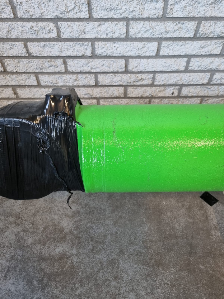 Hydraulic cylinder for Waste/ Industry handler Sennebogen 870 Stick + boom Cylinder + 835 C boom + stick cylinder: picture 6 Hydraulic cylinder for Waste/ Industry handler Sennebogen 870 Stick + boom Cylinder + 835 C boom + stick cylinder: picture 6