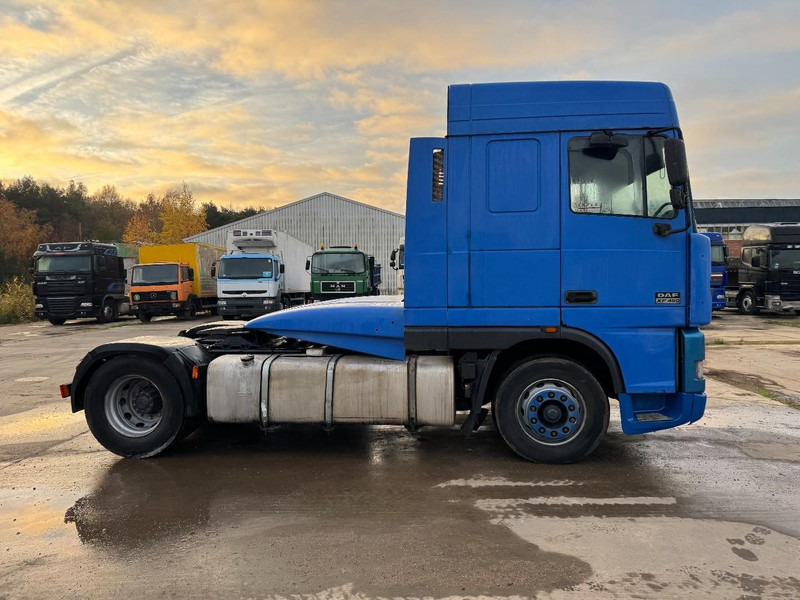 DAF 95 XF 480 Space Cab (EURO 3 / MANUAL GEARBOX / BOITE MANUELLE) - Tractor unit: picture 3 DAF 95 XF 480 Space Cab (EURO 3 / MANUAL GEARBOX / BOITE MANUELLE) - Tractor unit: picture 3