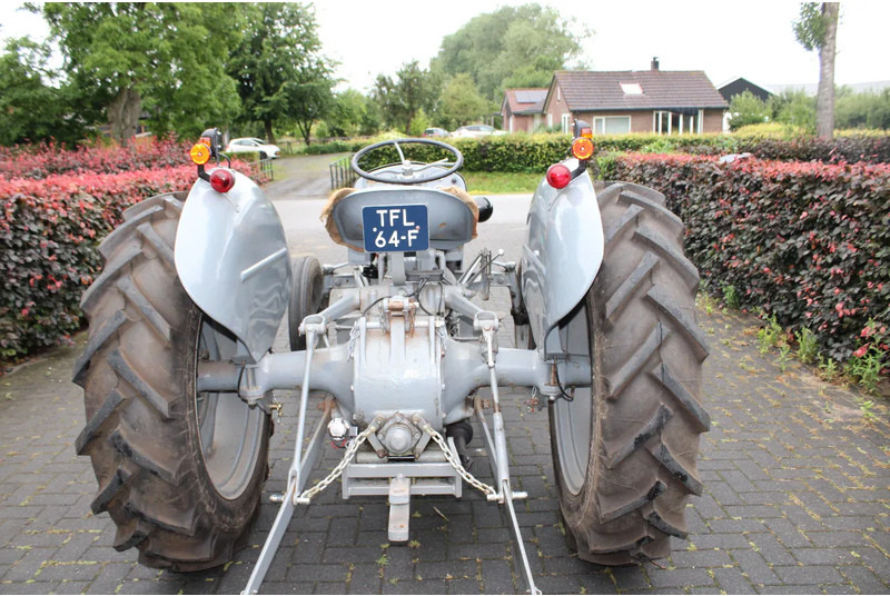 Ferguson TED - Farm tractor: picture 4 Ferguson TED - Farm tractor: picture 4