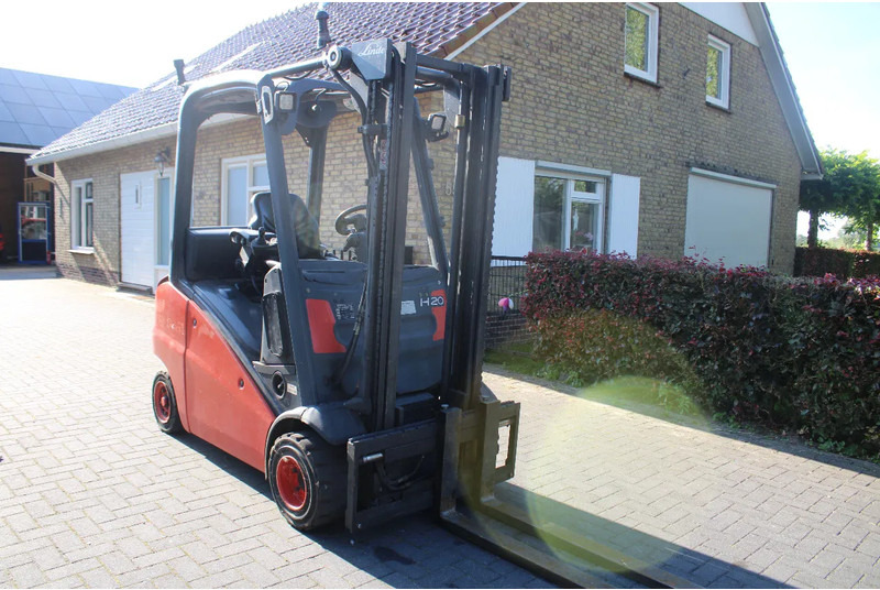 Linde H20D - Forklift: picture 1 Linde H20D - Forklift: picture 1