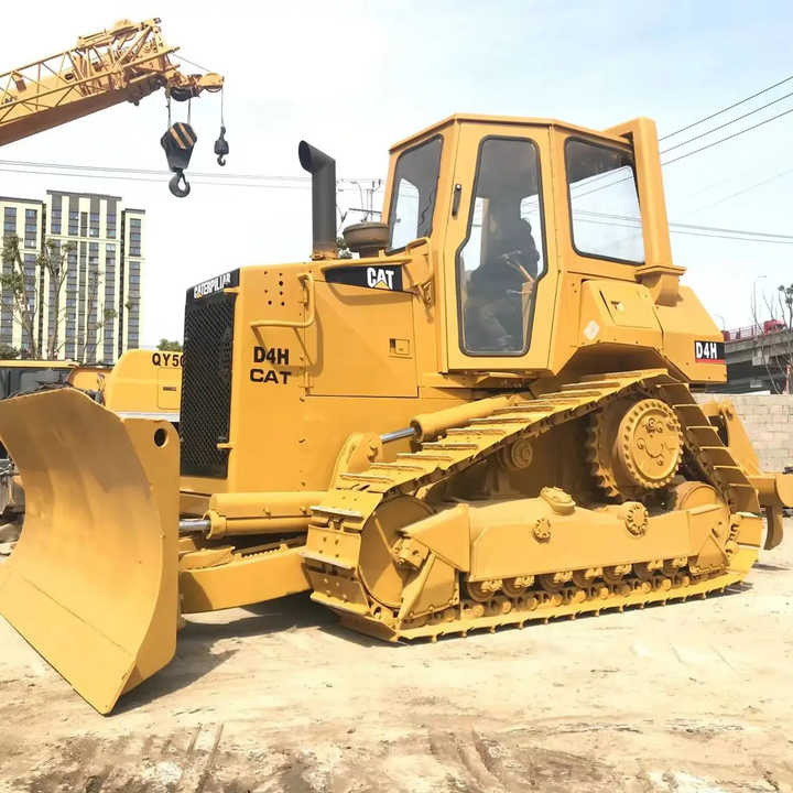 Good Condition D4H Bulldozer New Crawler Bulldozer with Parts Price Bulldozers - Bulldozer: picture 1 Good Condition D4H Bulldozer New Crawler Bulldozer with Parts Price Bulldozers - Bulldozer: picture 1