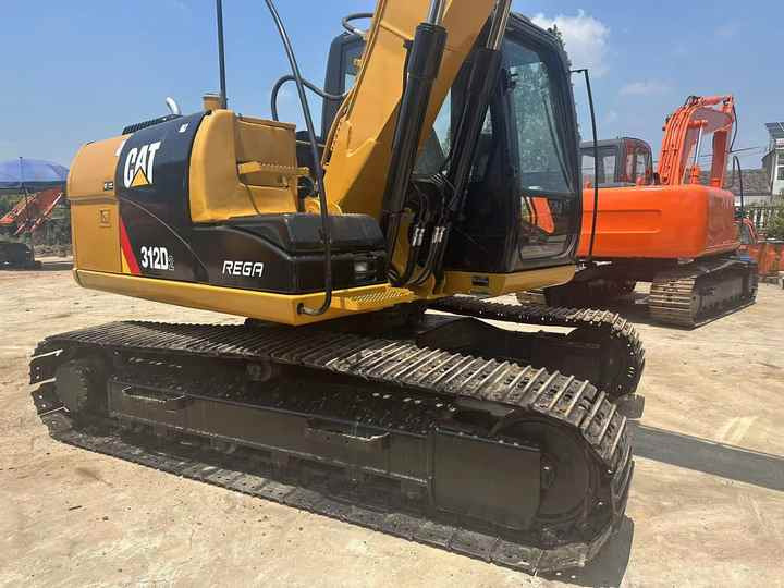 Second-hand Cat 312D2 used cat 312d crawler excavator is for sale with good quality and low price - Excavator: picture 2 Second-hand Cat 312D2 used cat 312d crawler excavator is for sale with good quality and low price - Excavator: picture 2