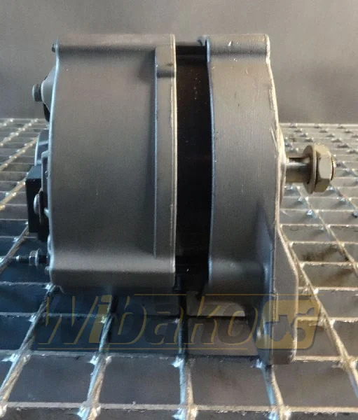 Bosch 469032 - Alternator for Construction machinery: picture 1 Bosch 469032 - Alternator for Construction machinery: picture 1