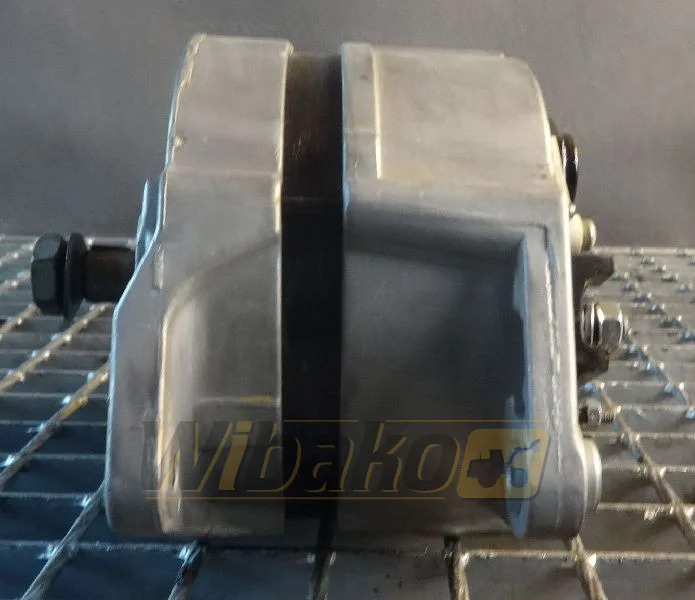 Bosch 469032 - Alternator for Construction machinery: picture 1 Bosch 469032 - Alternator for Construction machinery: picture 1