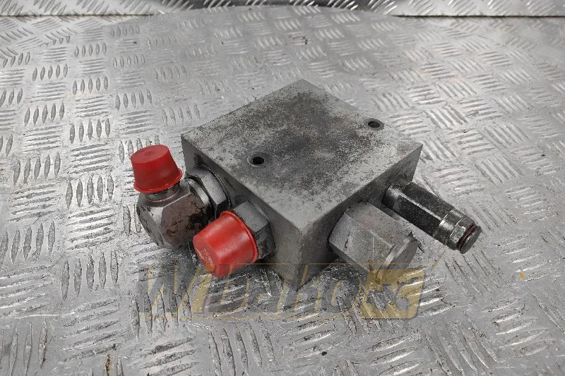 Case 821C - Hydraulic valve for Construction machinery: picture 1 Case 821C - Hydraulic valve for Construction machinery: picture 1
