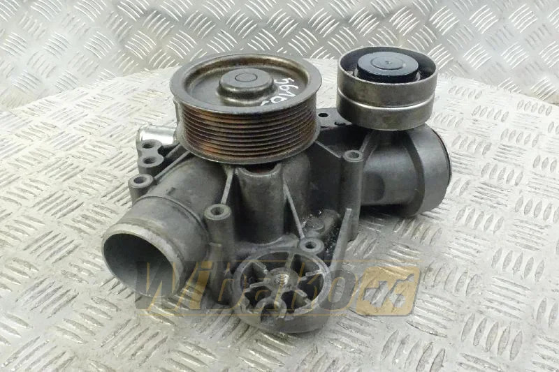 Deutz 04901740 - Water pump: picture 1 Deutz 04901740 - Water pump: picture 1