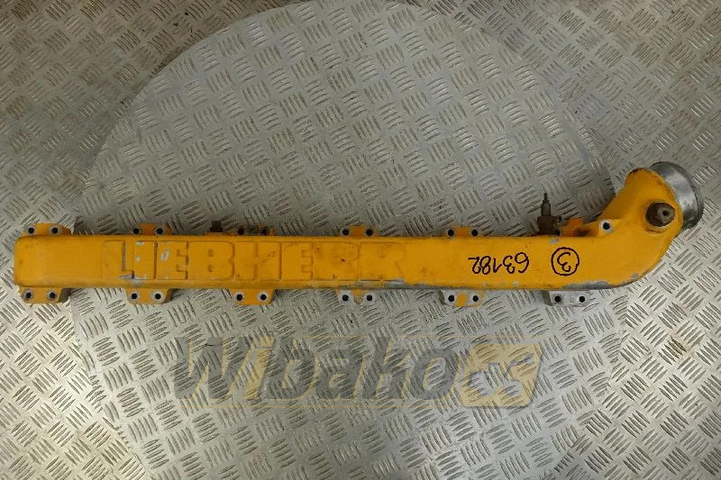 Liebherr 9267832 - Intake manifold for Construction machinery: picture 1 Liebherr 9267832 - Intake manifold for Construction machinery: picture 1