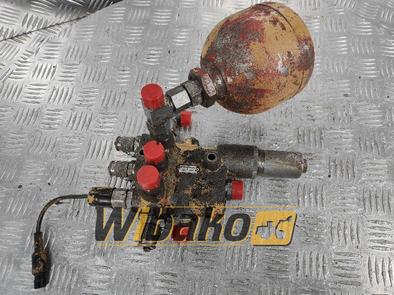 Valves set Wabco 4773970170 - Hydraulic valve for Construction machinery: picture 1 Valves set Wabco 4773970170 - Hydraulic valve for Construction machinery: picture 1