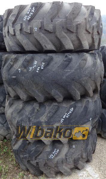 Wheel 19.5/24 12/37/25 - Wheels and tires for Construction machinery: picture 1 Wheel 19.5/24 12/37/25 - Wheels and tires for Construction machinery: picture 1