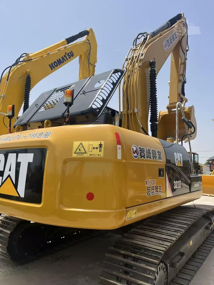 CATERPILLAR 323D2 - Crawler excavator: picture 5 CATERPILLAR 323D2 - Crawler excavator: picture 5