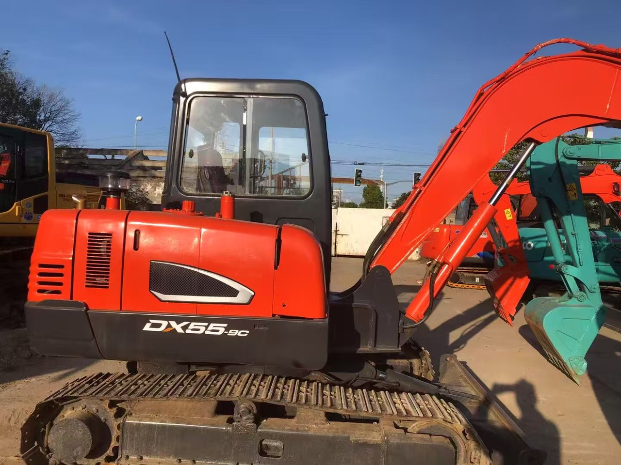 Crawler excavator DOOSAN DX55-9C: picture 10 Crawler excavator DOOSAN DX55-9C: picture 10