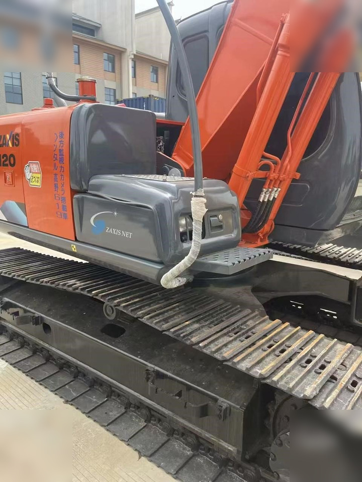 HITACHI ZX120 - Crawler excavator: picture 2 HITACHI ZX120 - Crawler excavator: picture 2