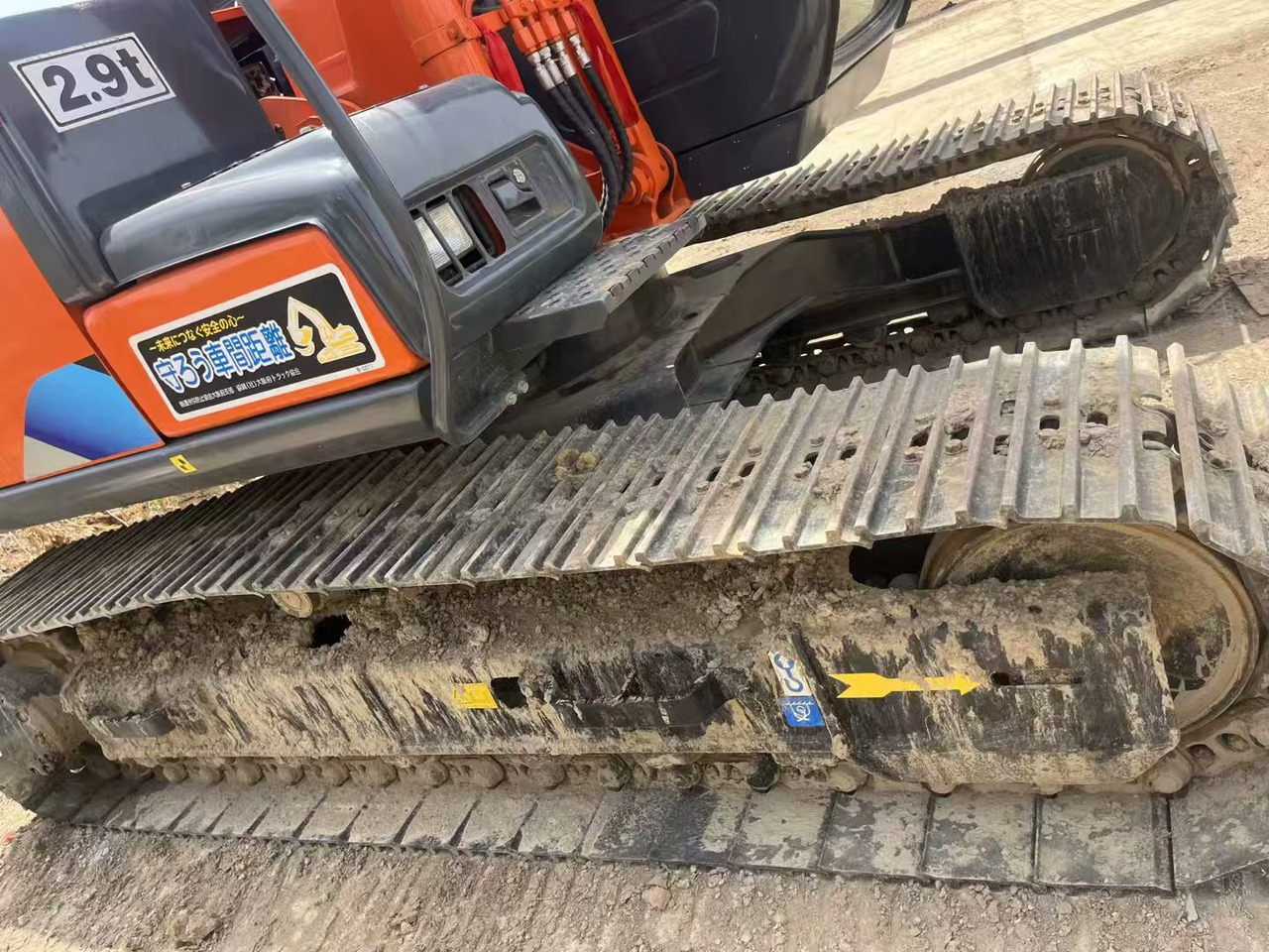 Crawler excavator HITACHI ZX120: picture 10
