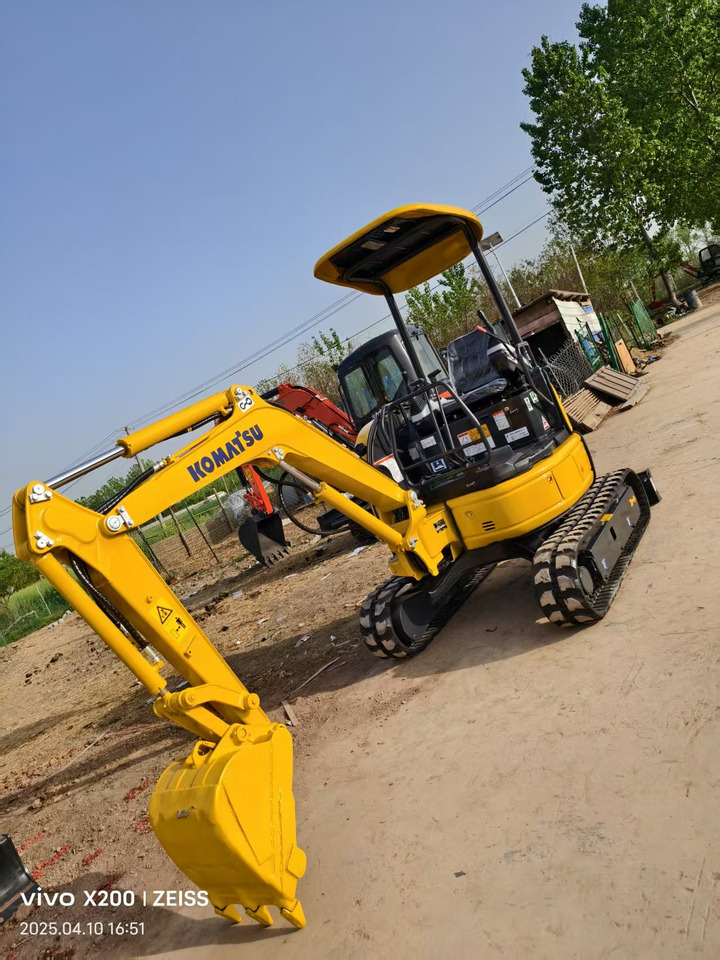 Mini excavator KOMATSU 20MR: picture 17