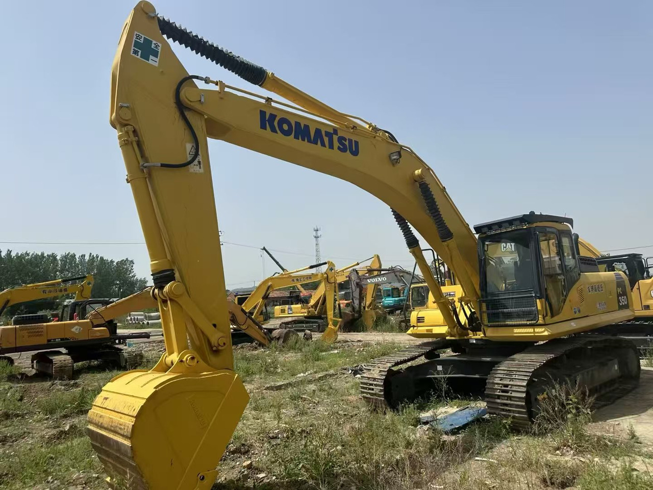 Crawler excavator KOMATSU 350: picture 17