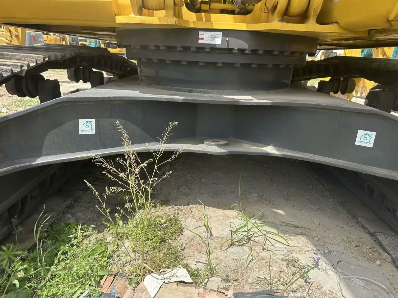 Crawler excavator KOMATSU 350: picture 18