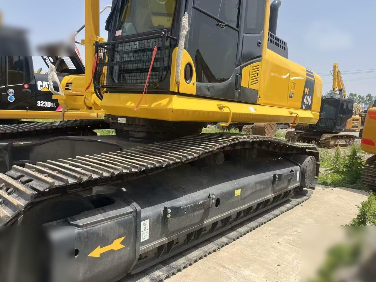 Crawler excavator KOMATSU PC400 LC-8: picture 20