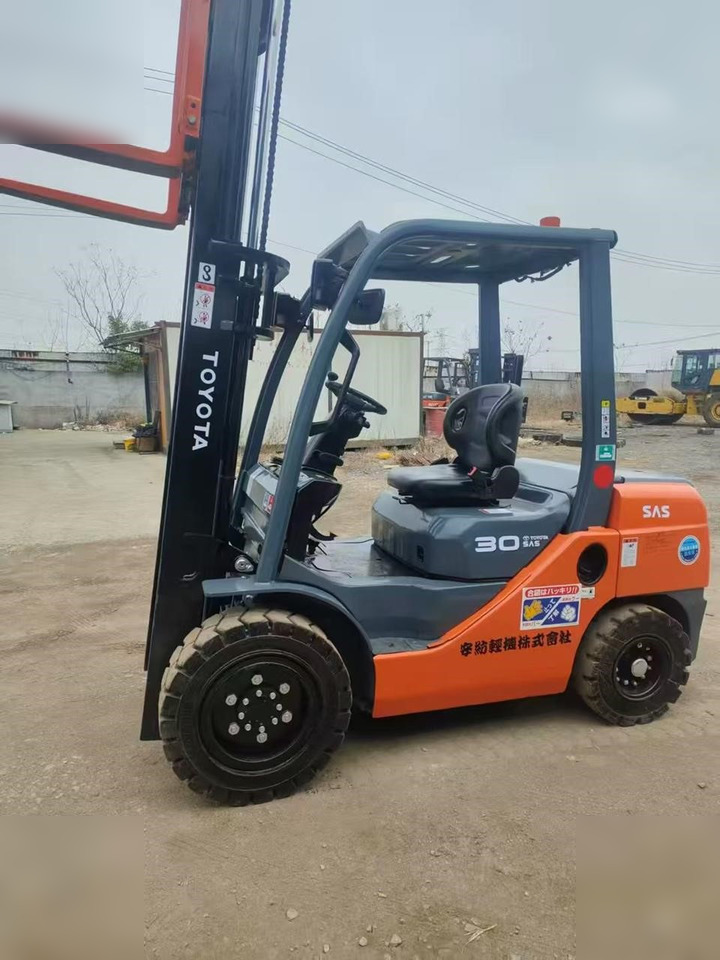 TOYOTA FBCA30 - Diesel forklift: picture 2 TOYOTA FBCA30 - Diesel forklift: picture 2