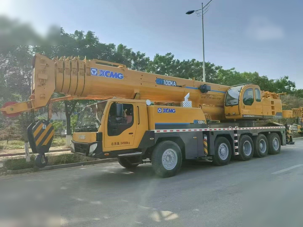 XCMG QY100KA - All terrain crane: picture 4 XCMG QY100KA - All terrain crane: picture 4