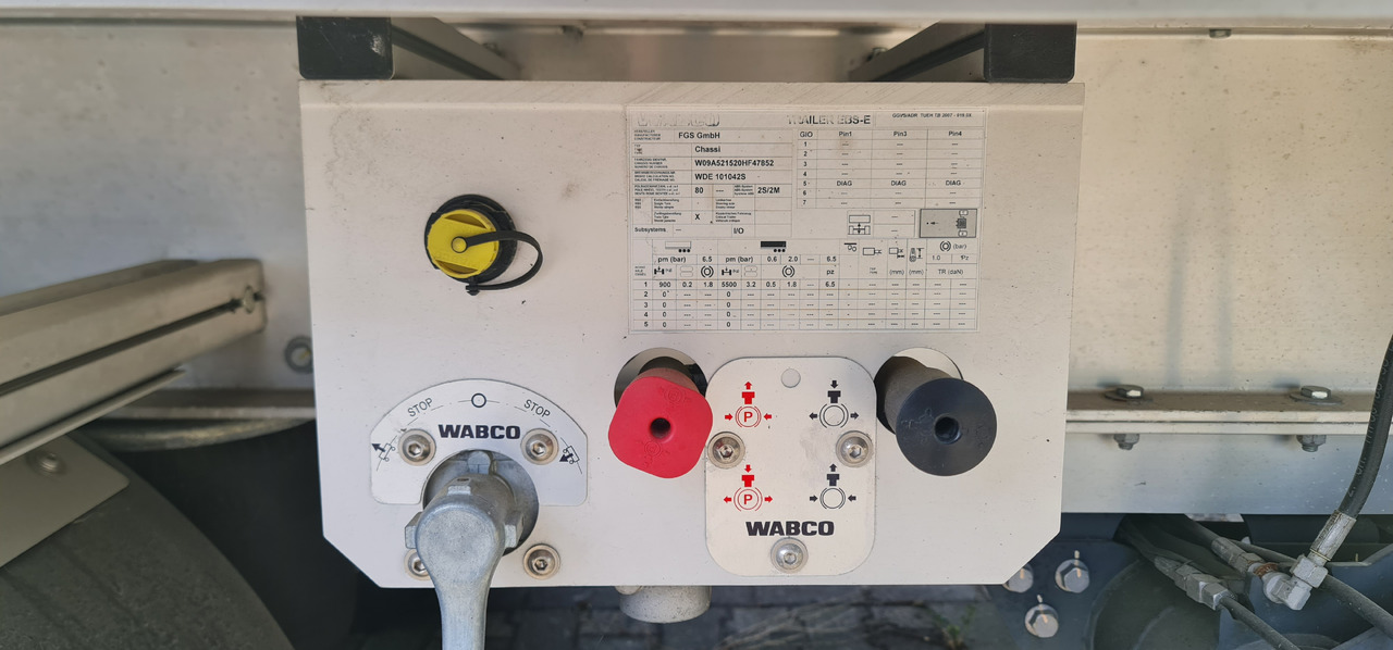 FGS BE-Linear - Refrigerator semi-trailer: picture 2 FGS BE-Linear - Refrigerator semi-trailer: picture 2