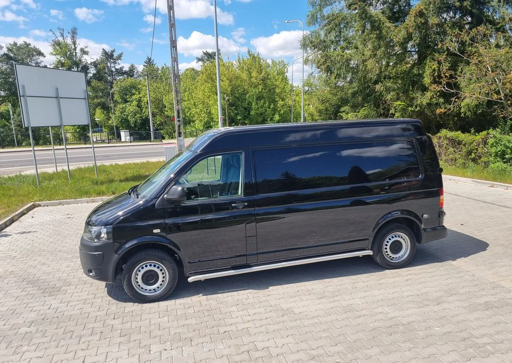 Volkswagen Transporter - Small van: picture 2 Volkswagen Transporter - Small van: picture 2