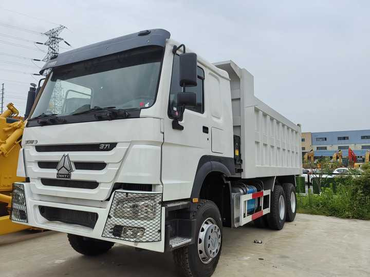 90% New HOWO 6*4 Dump Truck HOWO 10-wheel Dump Truck in Good Condition Hot Sale - Tipper: picture 4 90% New HOWO 6*4 Dump Truck HOWO 10-wheel Dump Truck in Good Condition Hot Sale - Tipper: picture 4