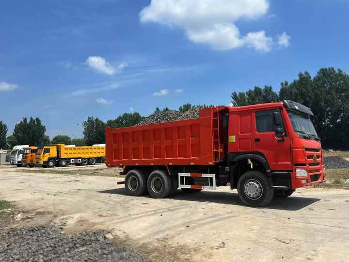 90% New HOWO 6*4 Dump Truck HOWO 10-wheel Dump Truck in Good Condition Low Price Hot Sale - Tipper: picture 4 90% New HOWO 6*4 Dump Truck HOWO 10-wheel Dump Truck in Good Condition Low Price Hot Sale - Tipper: picture 4