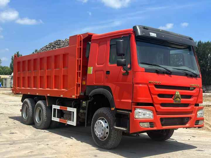 90% New HOWO 6*4 Dump Truck HOWO 10-wheel Dump Truck in Good Condition Low Price Hot Sale - Tipper: picture 3 90% New HOWO 6*4 Dump Truck HOWO 10-wheel Dump Truck in Good Condition Low Price Hot Sale - Tipper: picture 3