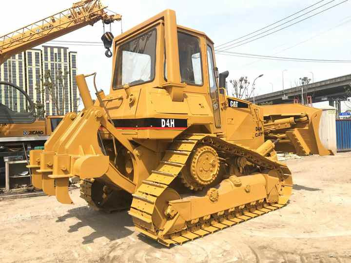 Good Condition D4H Bulldozer New Crawler Bulldozer with Parts Price Bulldozers - Bulldozer: picture 4 Good Condition D4H Bulldozer New Crawler Bulldozer with Parts Price Bulldozers - Bulldozer: picture 4