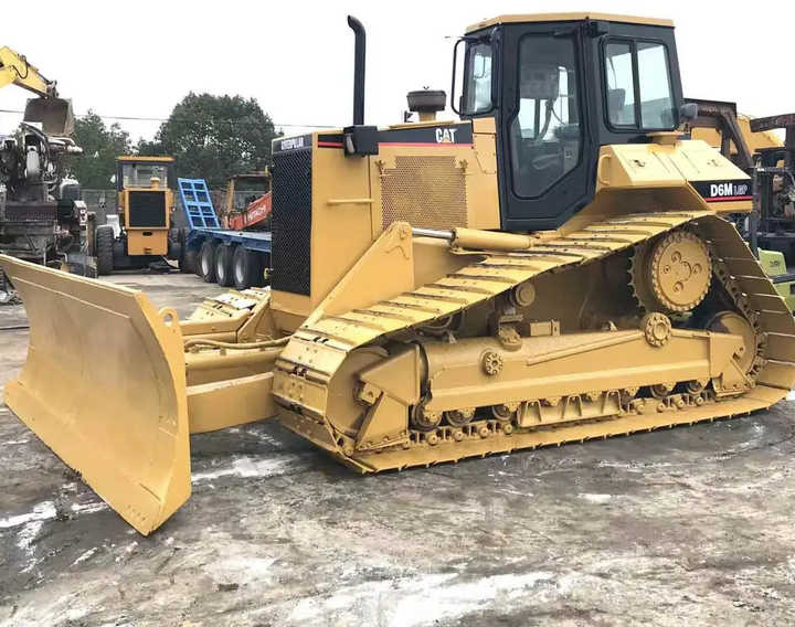 Good Condition D6m Mini Bulldozer New Crawler Bulldozer with Parts Price Bulldozers - Bulldozer: picture 4 Good Condition D6m Mini Bulldozer New Crawler Bulldozer with Parts Price Bulldozers - Bulldozer: picture 4