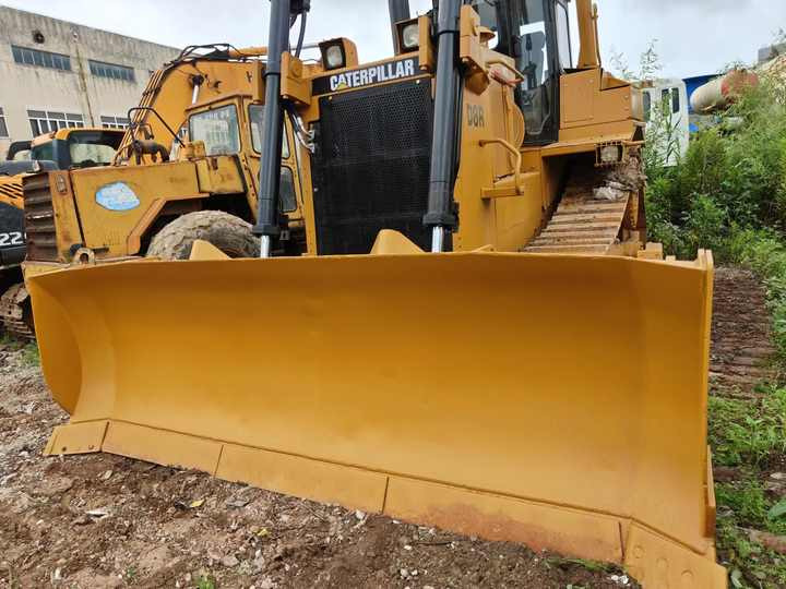 Good Condition D8r Mini Bulldozer New Crawler Bulldozer with Parts Price Bulldozers - Bulldozer: picture 3 Good Condition D8r Mini Bulldozer New Crawler Bulldozer with Parts Price Bulldozers - Bulldozer: picture 3