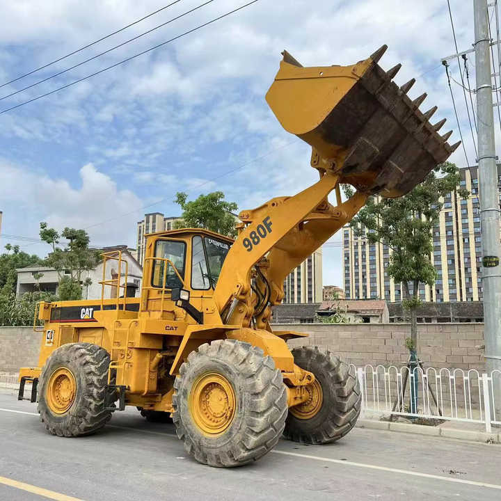 Heavy-Duty CAT980F Wheel Loader for Sale - Excavator Attachment Compatible | Export Ready - Wheel loader: picture 2 Heavy-Duty CAT980F Wheel Loader for Sale - Excavator Attachment Compatible | Export Ready - Wheel loader: picture 2