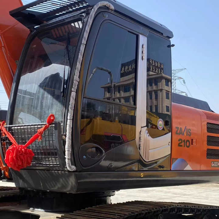 Hitachi Brand Zx210 Crawler Excavator 21tons Digger for Sale Used Hitachi Zx200 210 350 Excavator in Stock on Sale - Crawler excavator: picture 1 Hitachi Brand Zx210 Crawler Excavator 21tons Digger for Sale Used Hitachi Zx200 210 350 Excavator in Stock on Sale - Crawler excavator: picture 1