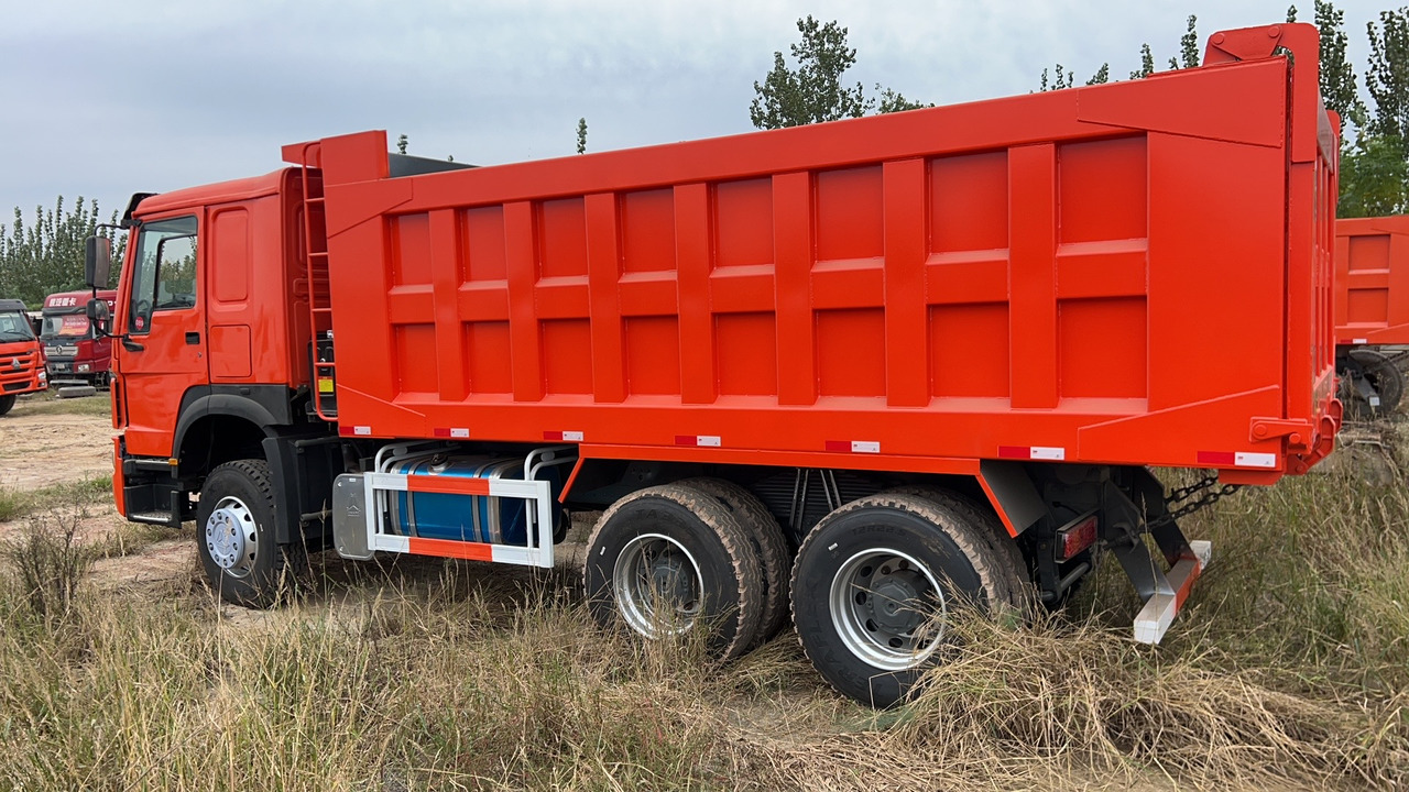 Howo 371 hp dump truck good price in stock - Curtainsider truck: picture 1 Howo 371 hp dump truck good price in stock - Curtainsider truck: picture 1