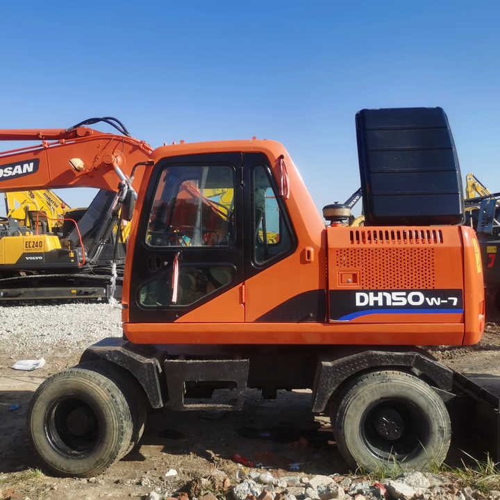Original Second-hand Doosan DH150w-7 Excavator Is in Good Condition Strong and Simple Maintenance - Excavator: picture 1 Original Second-hand Doosan DH150w-7 Excavator Is in Good Condition Strong and Simple Maintenance - Excavator: picture 1