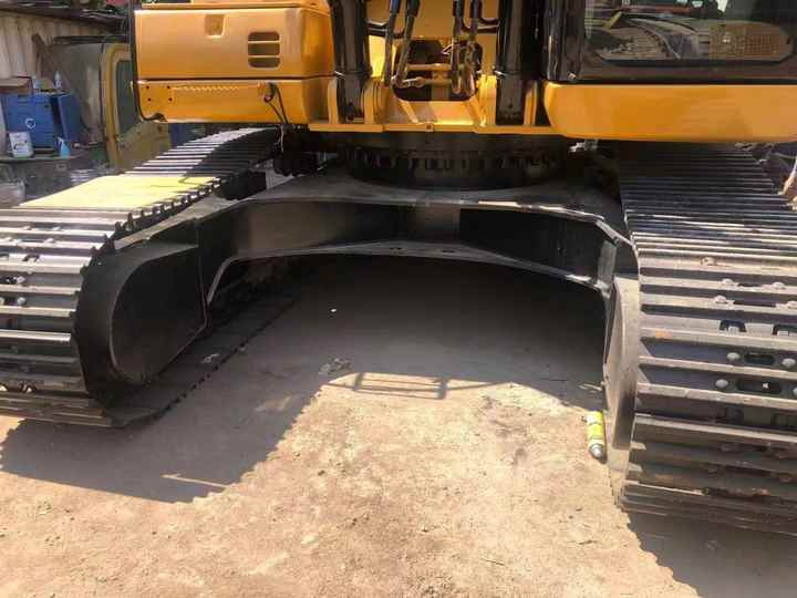 Used CAT 330D 30T Second Hand Japan Original Large Excavator Mining Construction Excavators Hot Sale 320 330 336 323 Long Arm - Crawler excavator: picture 5 Used CAT 330D 30T Second Hand Japan Original Large Excavator Mining Construction Excavators Hot Sale 320 330 336 323 Long Arm - Crawler excavator: picture 5