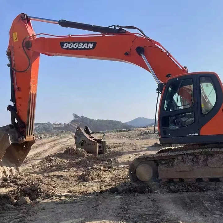 Used Excavator Doosan DX380 Excavators Mini Equipment Earth Moving Machinery Doosan Digger Excavator for Sale - Excavator: picture 3 Used Excavator Doosan DX380 Excavators Mini Equipment Earth Moving Machinery Doosan Digger Excavator for Sale - Excavator: picture 3