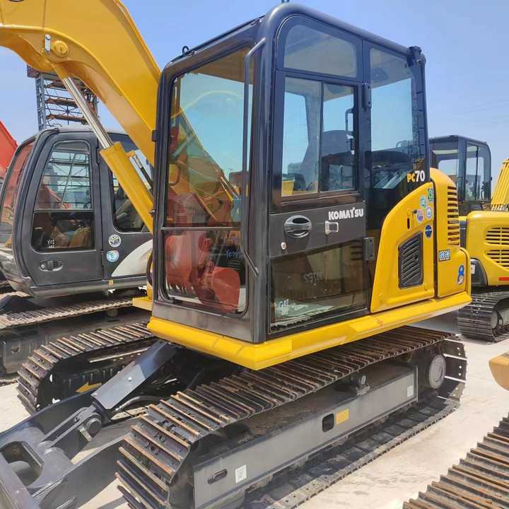 Used Excavator KOMATSU PC70-8 Construction Machinery Excavator PC70-8 PC60 PC70 Excavators for Sale at Negotiable Price - Crawler excavator: picture 1 Used Excavator KOMATSU PC70-8 Construction Machinery Excavator PC70-8 PC60 PC70 Excavators for Sale at Negotiable Price - Crawler excavator: picture 1