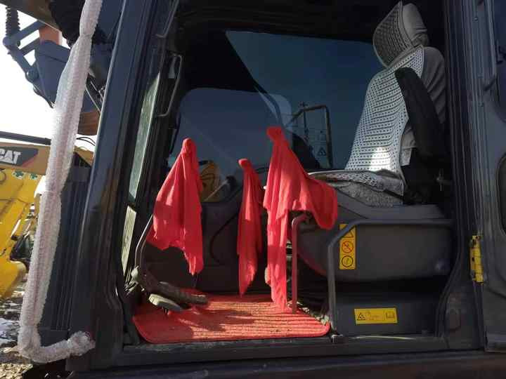 Used Korea Brand volvo Ec210 Excavator for Sale - Crawler excavator: picture 4 Used Korea Brand volvo Ec210 Excavator for Sale - Crawler excavator: picture 4