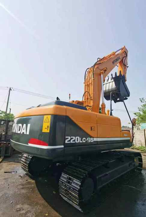 Used Machines Doosan Dx220-9 for Sale ,original Excavator for Sale - Crawler excavator: picture 3 Used Machines Doosan Dx220-9 for Sale ,original Excavator for Sale - Crawler excavator: picture 3