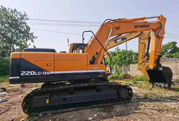 Used Machines Doosan Dx220-9 for Sale ,original Excavator for Sale - Crawler excavator: picture 2 Used Machines Doosan Dx220-9 for Sale ,original Excavator for Sale - Crawler excavator: picture 2
