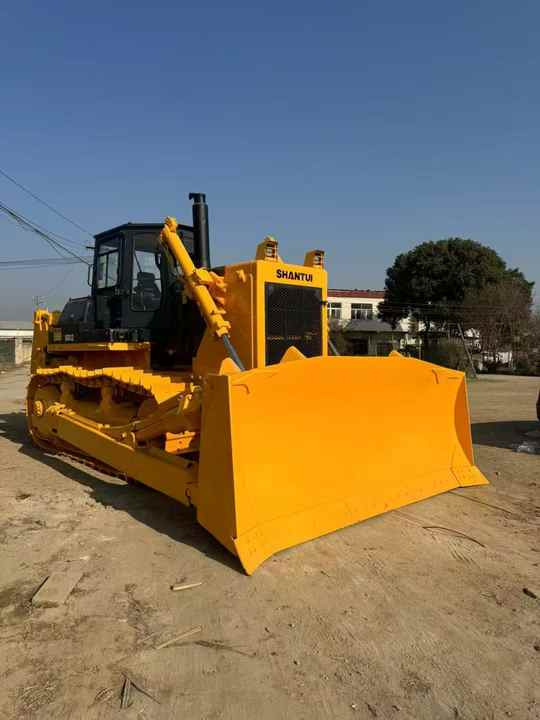 Used ShanTui brand sd32 Used Bulldozer SD22 SD32 Sd16 Earth-Moving Machinery Crawler Bulldozer for Promotion Sale cheap price - Bulldozer: picture 5 Used ShanTui brand sd32 Used Bulldozer SD22 SD32 Sd16 Earth-Moving Machinery Crawler Bulldozer for Promotion Sale cheap price - Bulldozer: picture 5
