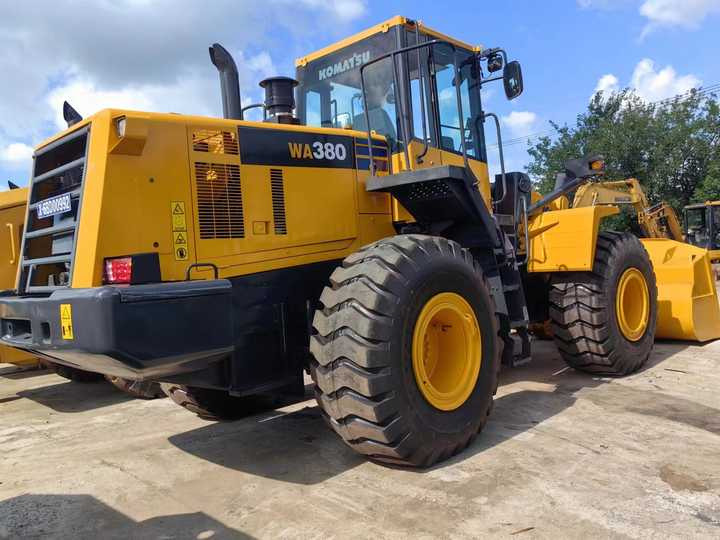 Used komatsu Wa380-6 Wheel Loader for Sale Japan Brand komatsu Wa380 -3 0380-65 470-3 Loader - Wheel loader: picture 5 Used komatsu Wa380-6 Wheel Loader for Sale Japan Brand komatsu Wa380 -3 0380-65 470-3 Loader - Wheel loader: picture 5