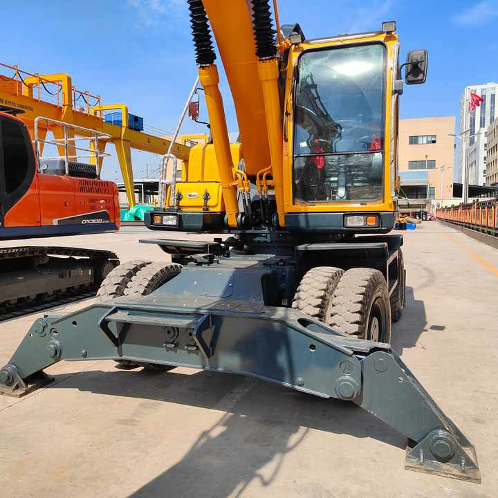 Well-Maintained Hyundai 210-9Used Wheel Excavator Construction Machine | No Major Repairs | Price Negotiable - Wheel excavator: picture 4 Well-Maintained Hyundai 210-9Used Wheel Excavator Construction Machine | No Major Repairs | Price Negotiable - Wheel excavator: picture 4